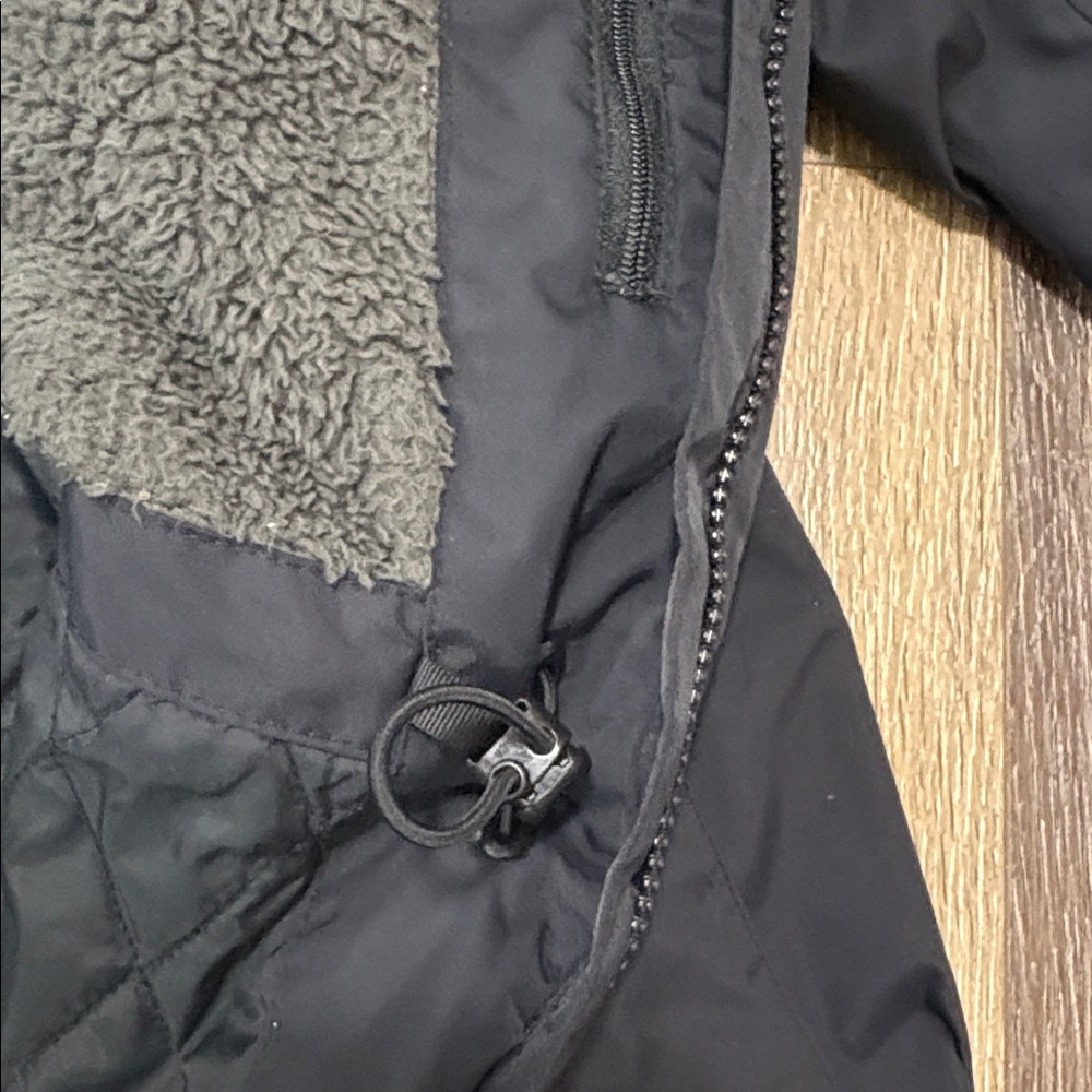 LL Bean Women’s Parka  Sz Small - Picture 9 of 16